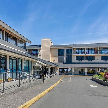 Bayside Oceanfront Resort Парксвилл Экстерьер фото