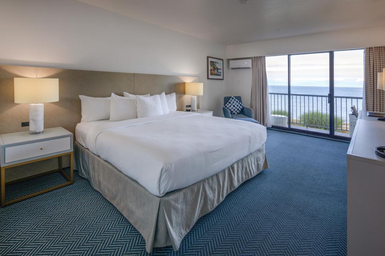 Bayside Oceanfront Resort Парксвилл Экстерьер фото