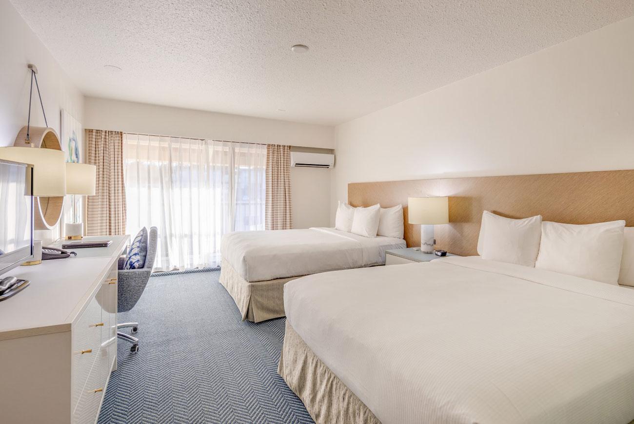 Bayside Oceanfront Resort Парксвилл Экстерьер фото