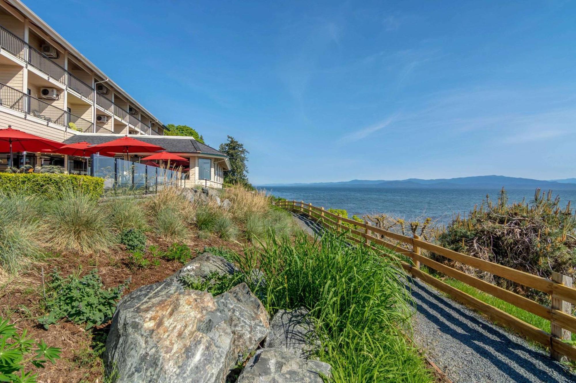 Bayside Oceanfront Resort Парксвилл Экстерьер фото